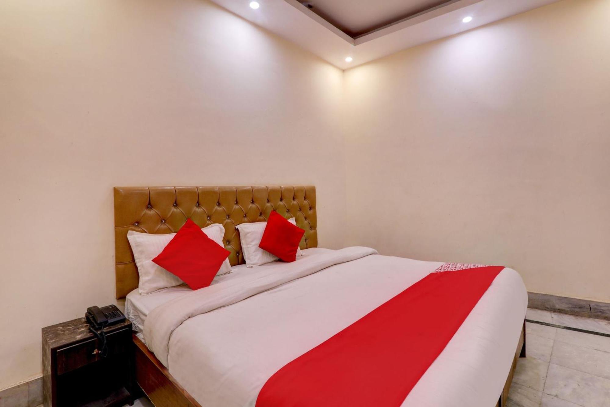 Hotel O Moon Palace Near Sahara Ganj Mall Lucknow Exterior photo